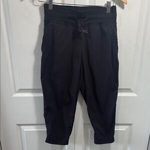 lululemon athletica studio Capris with Wide Waistband